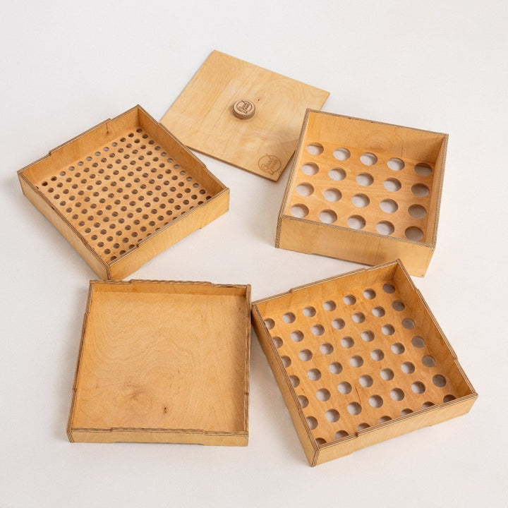 Ripostiglio/smistatore in legno per il costruttore
